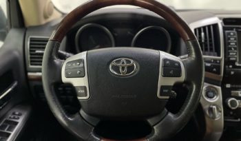 Toyota Land Cruiser 200 Series Рестайлинг 1 full