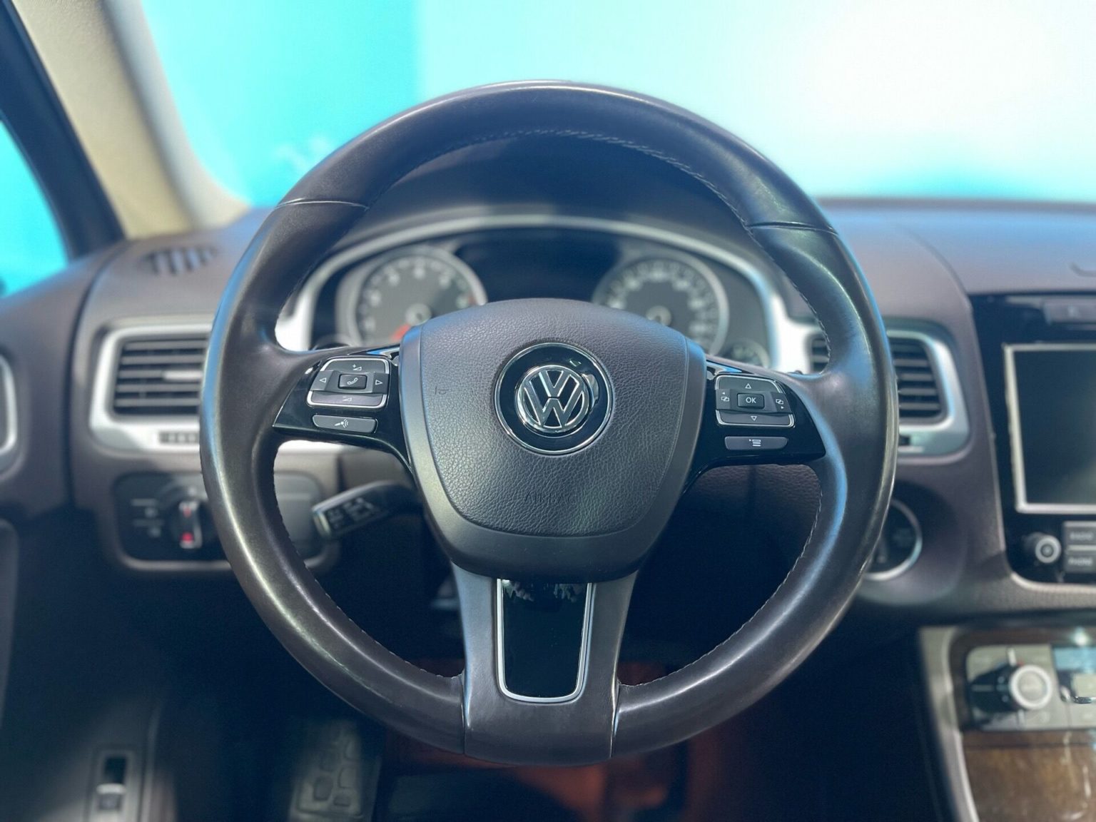 Volkswagen Touareg II full
