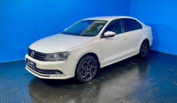 Volkswagen Jetta VI full