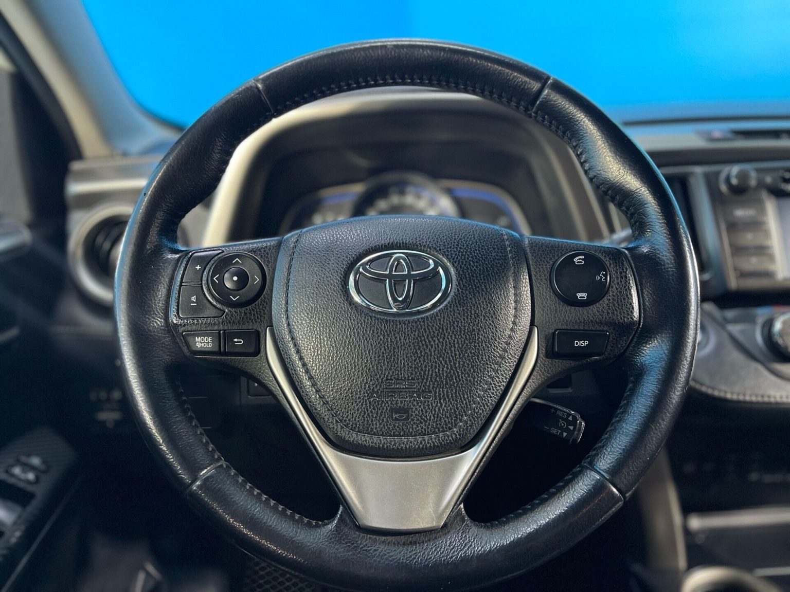 Toyota RAV4 IV (XA40) Рестайлинг full